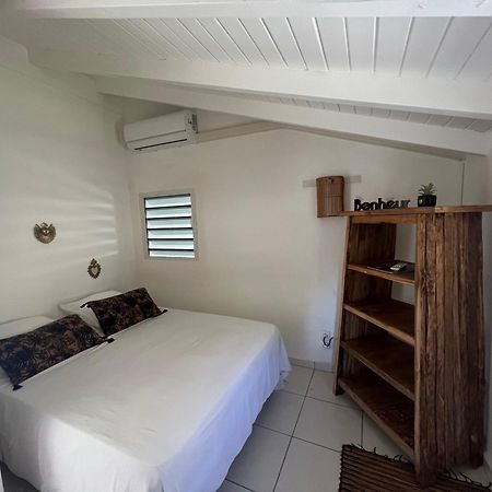 Spacieuse Villa Corossol Avec Piscine Et Jeux Exterieurs Ле Госие Екстериор снимка