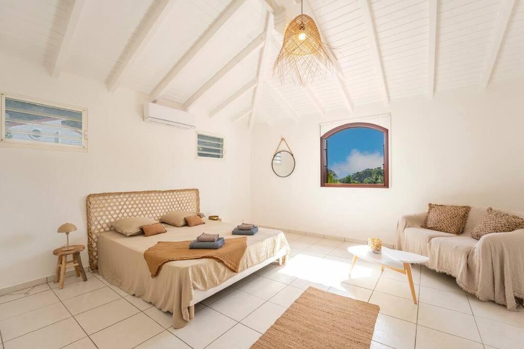 Spacieuse Villa Corossol Avec Piscine Et Jeux Exterieurs Ле Госие Екстериор снимка