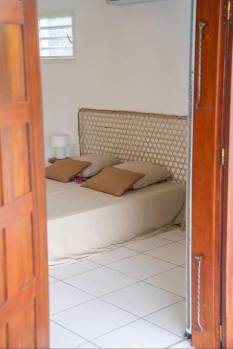 Spacieuse Villa Corossol Avec Piscine Et Jeux Exterieurs Ле Госие Екстериор снимка