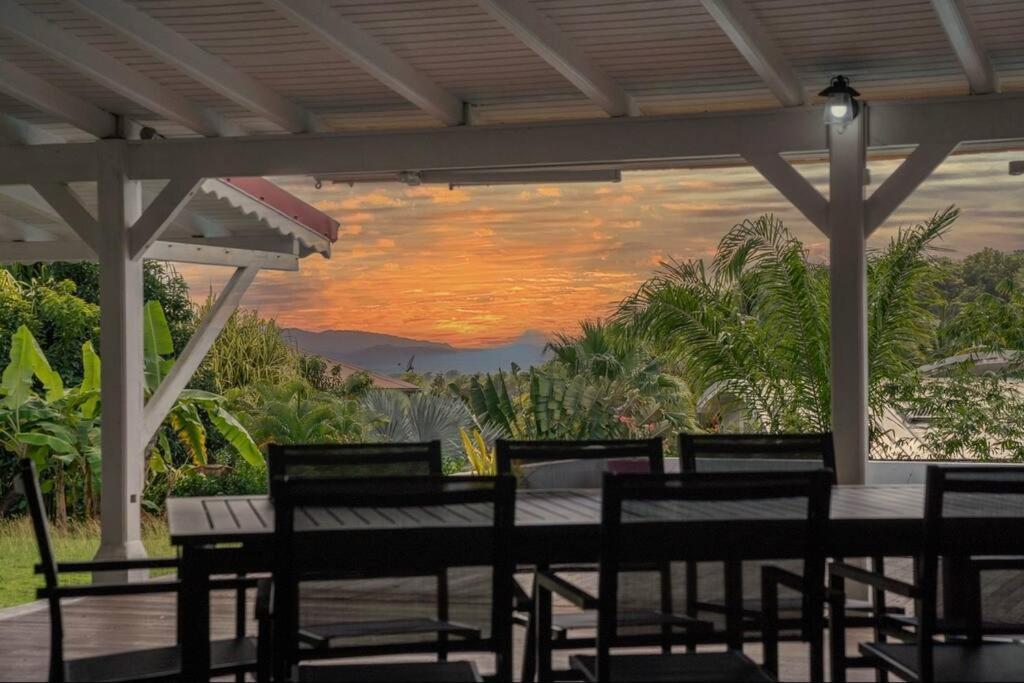 Spacieuse Villa Corossol Avec Piscine Et Jeux Exterieurs Ле Госие Екстериор снимка