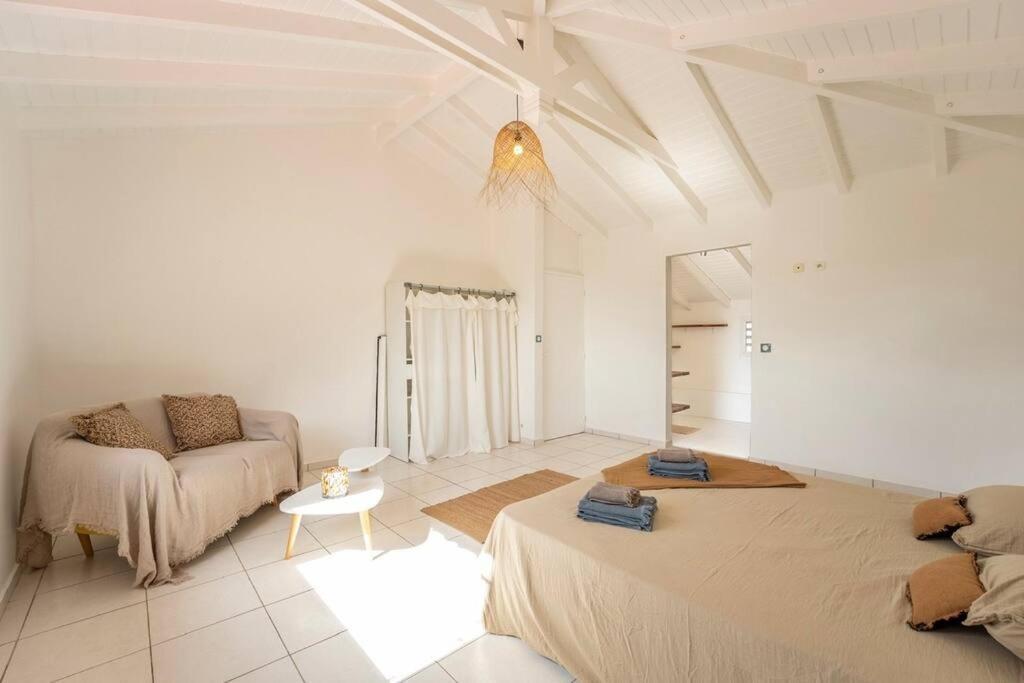Spacieuse Villa Corossol Avec Piscine Et Jeux Exterieurs Ле Госие Екстериор снимка